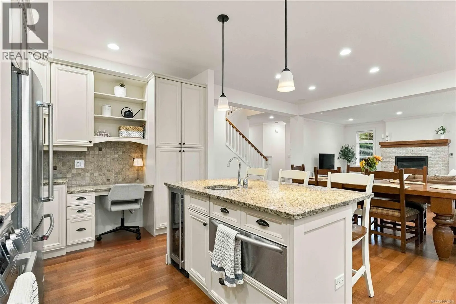 4529 Seawood Terr