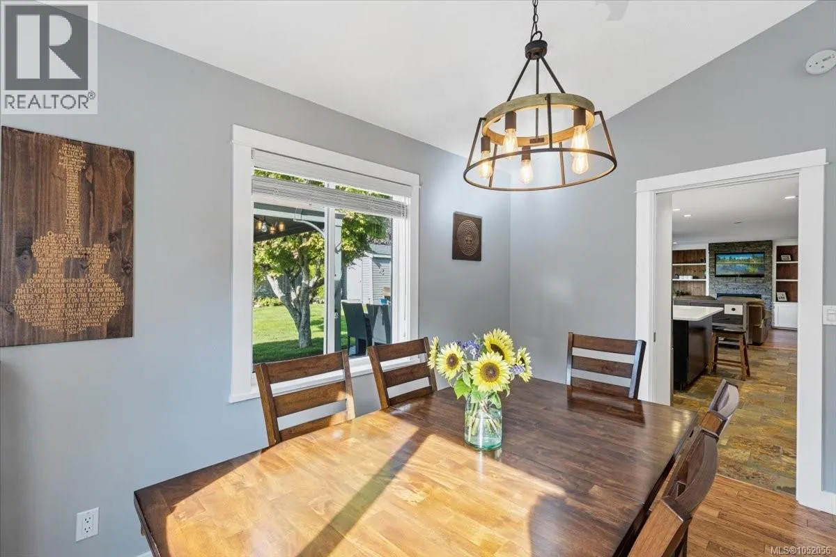 558 Johnstone Rd