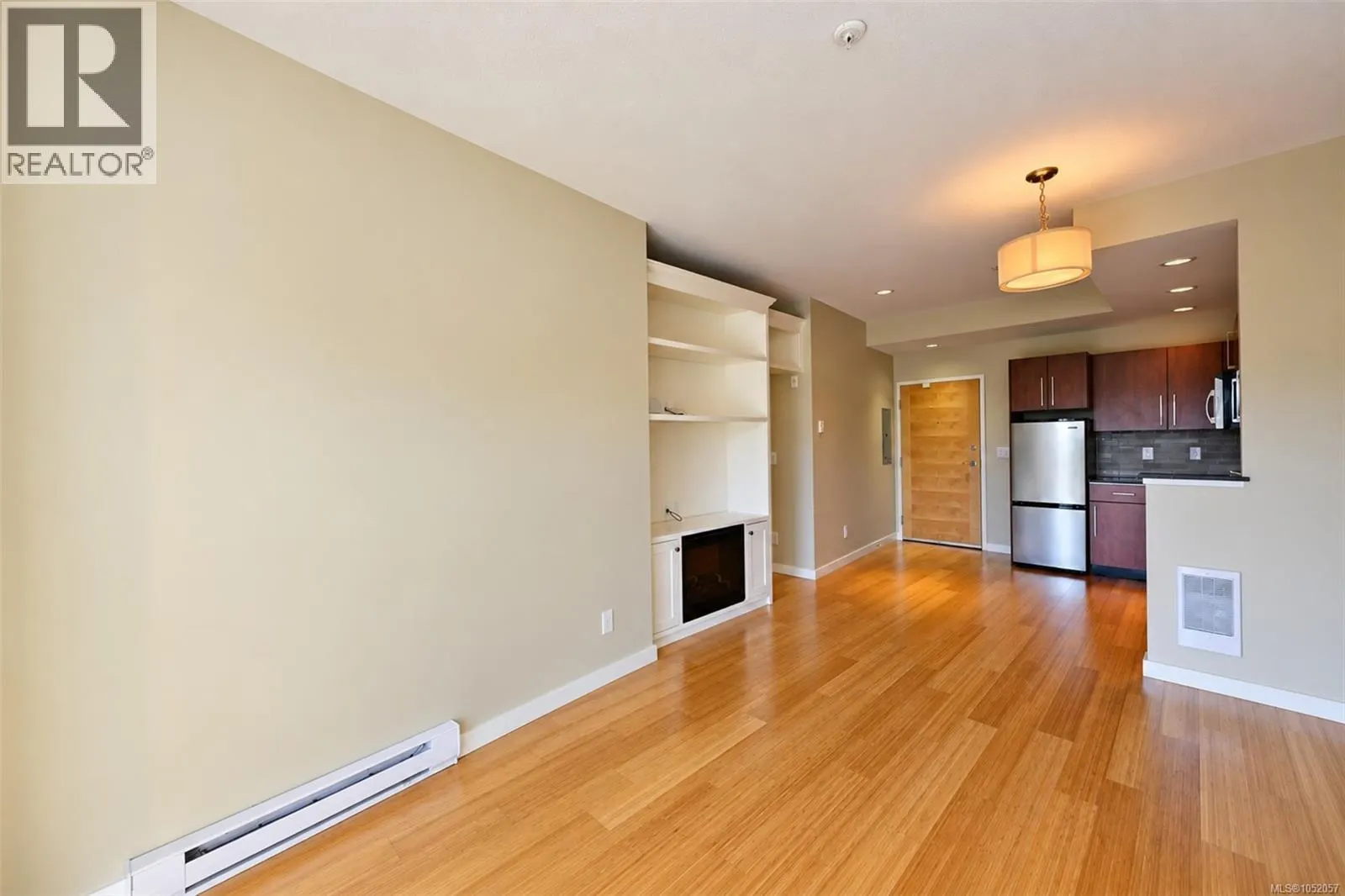 306 611 Brookside Rd