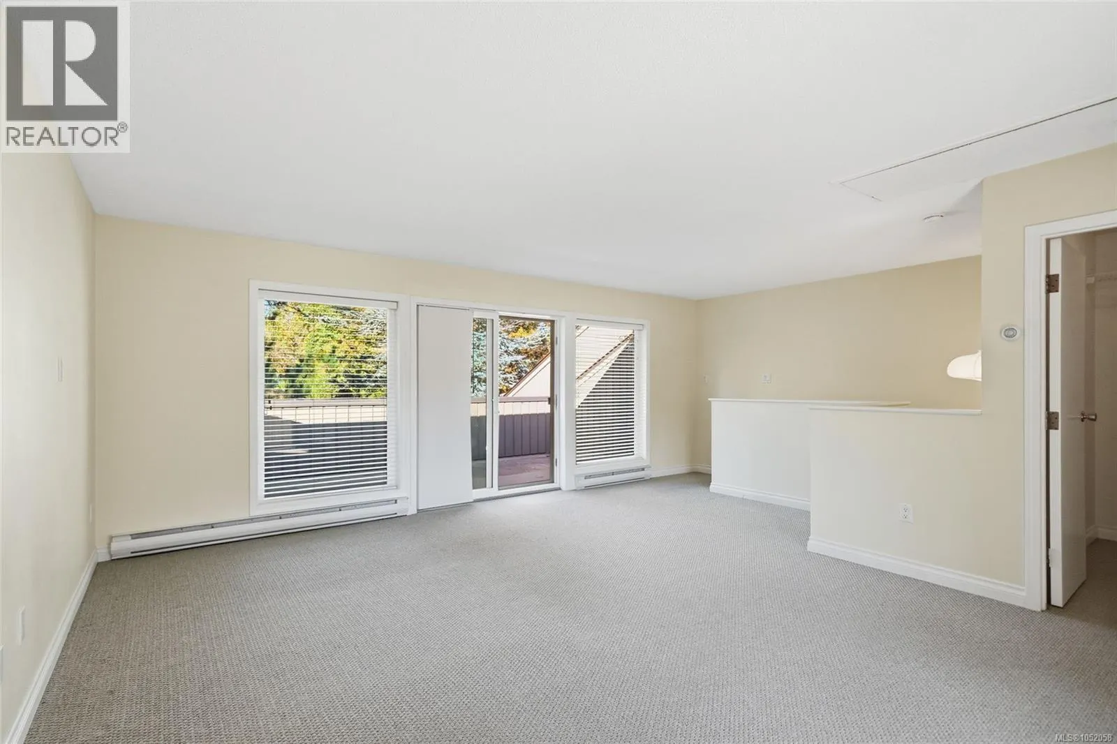 10 240 Higson Cres