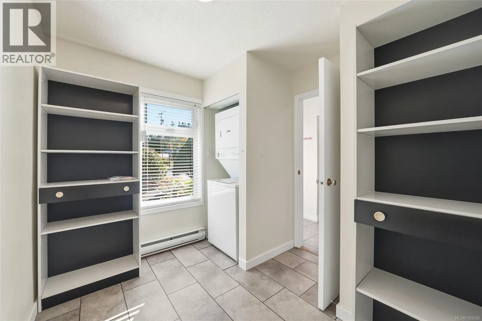 10 240 Higson Cres