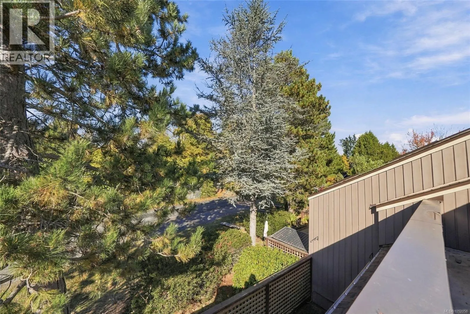 10 240 Higson Cres