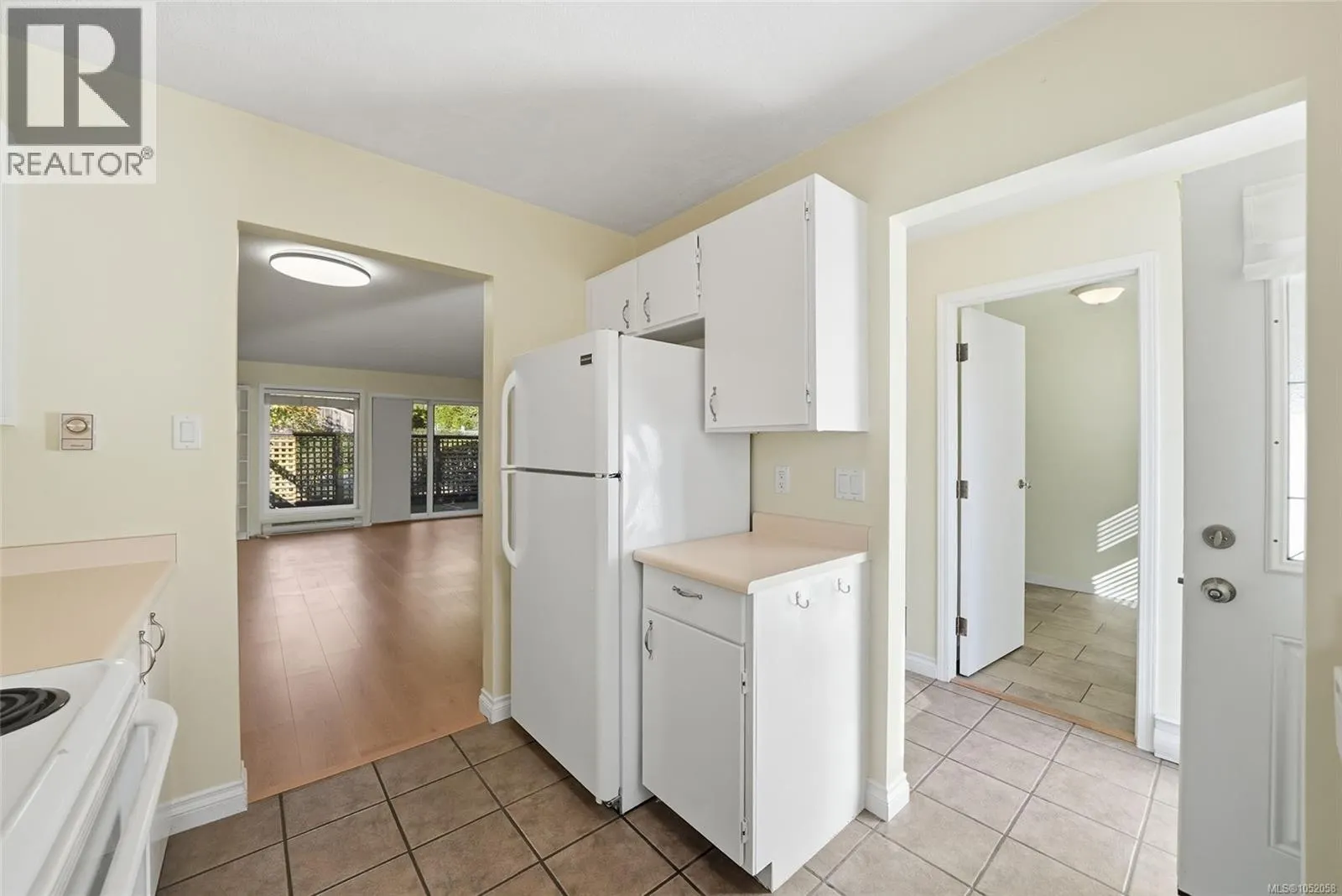 10 240 Higson Cres