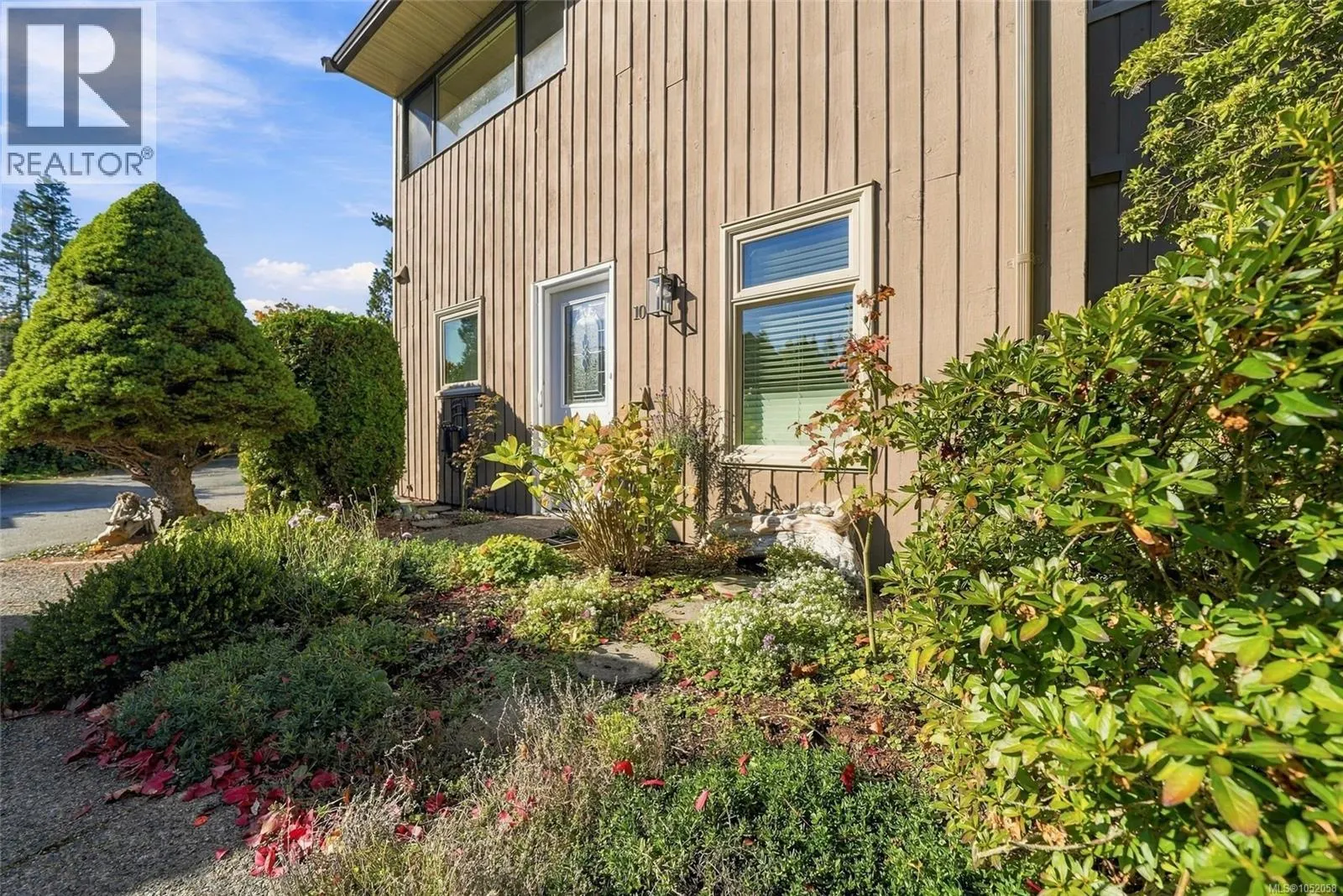 10 240 Higson Cres