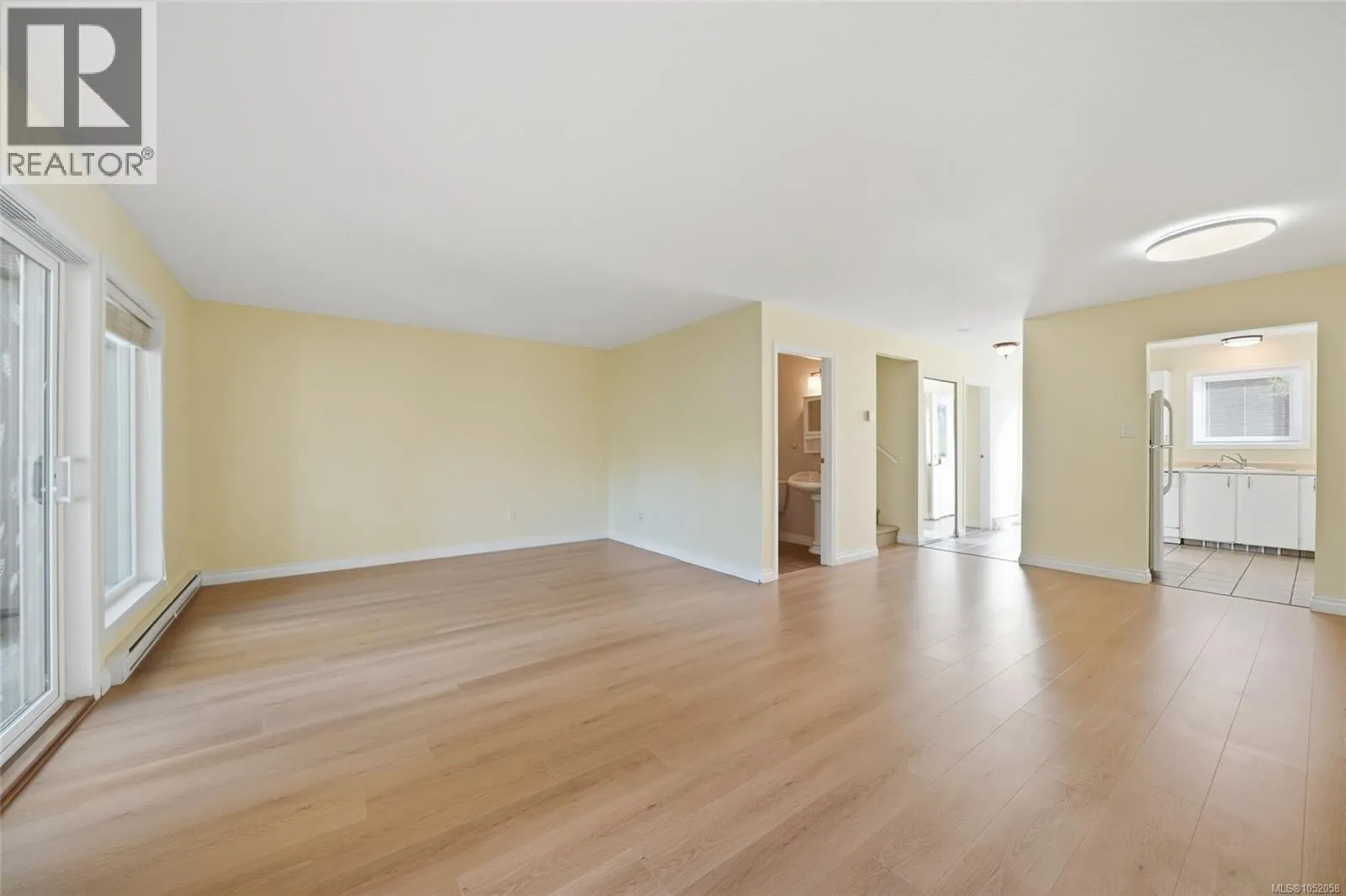 10 240 Higson Cres