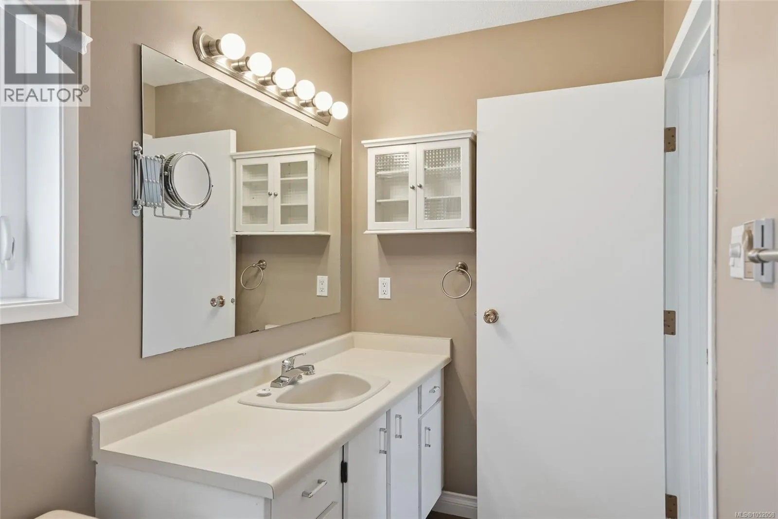 10 240 Higson Cres
