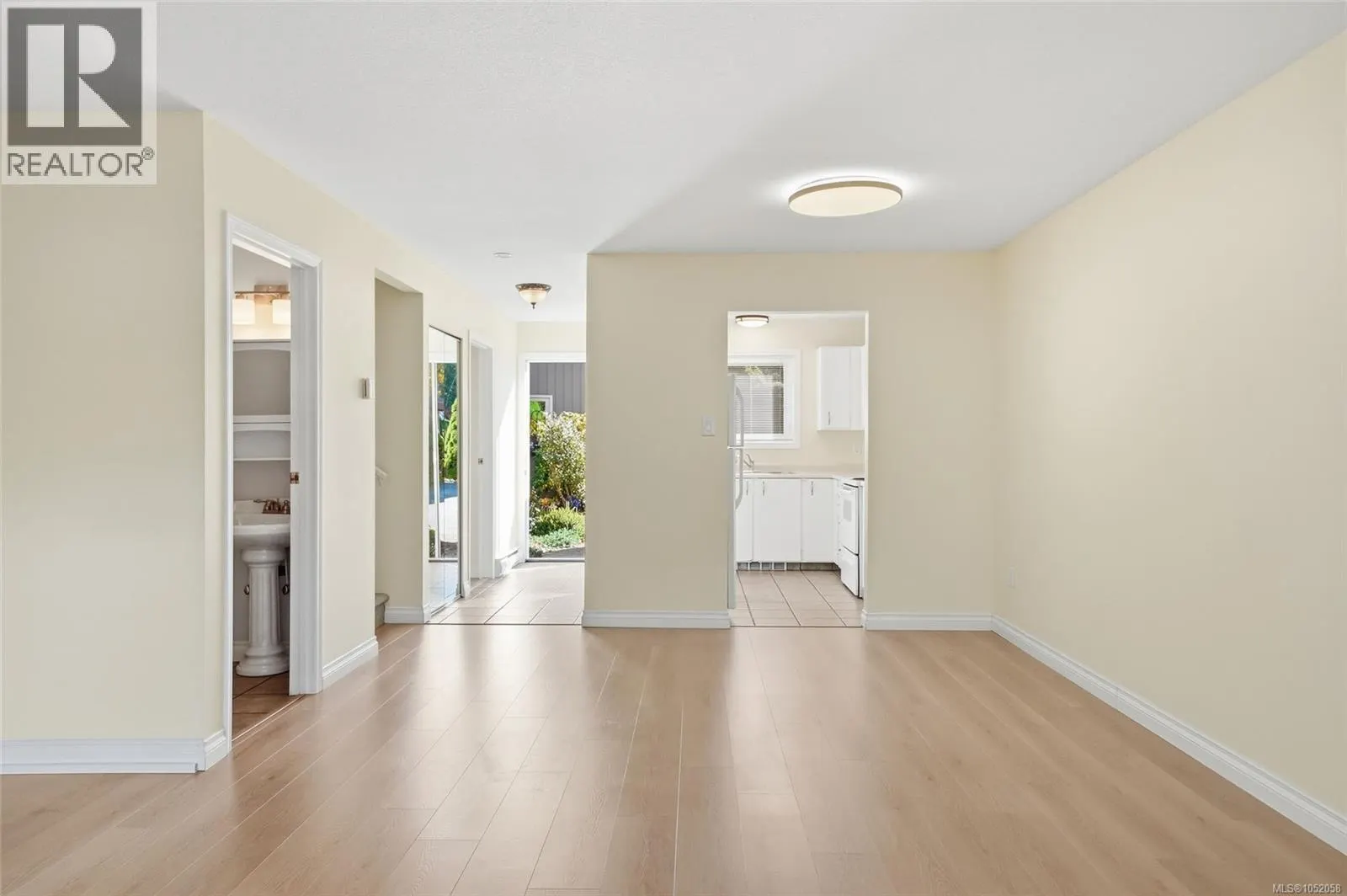 10 240 Higson Cres