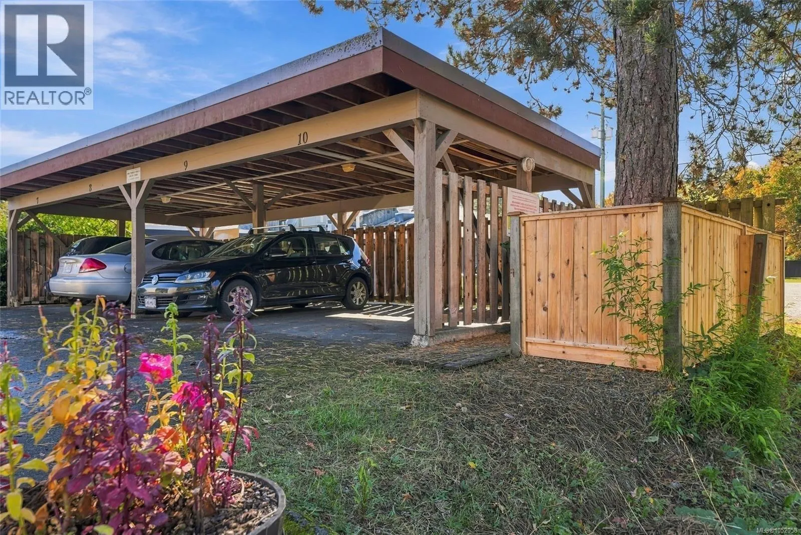 10 240 Higson Cres