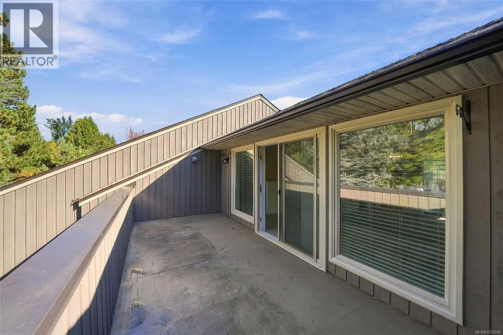10 240 Higson Cres