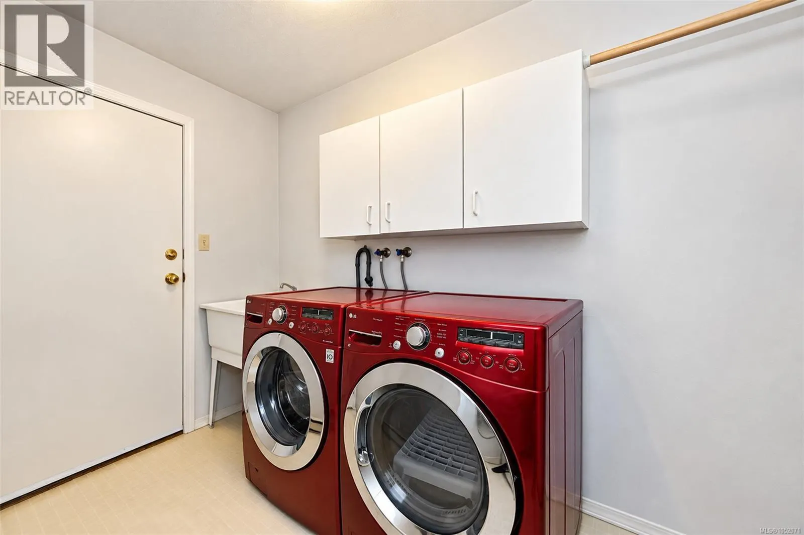 17 6766 Central Saanich Rd