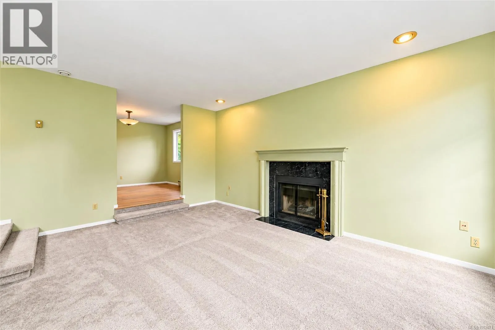 17 6766 Central Saanich Rd