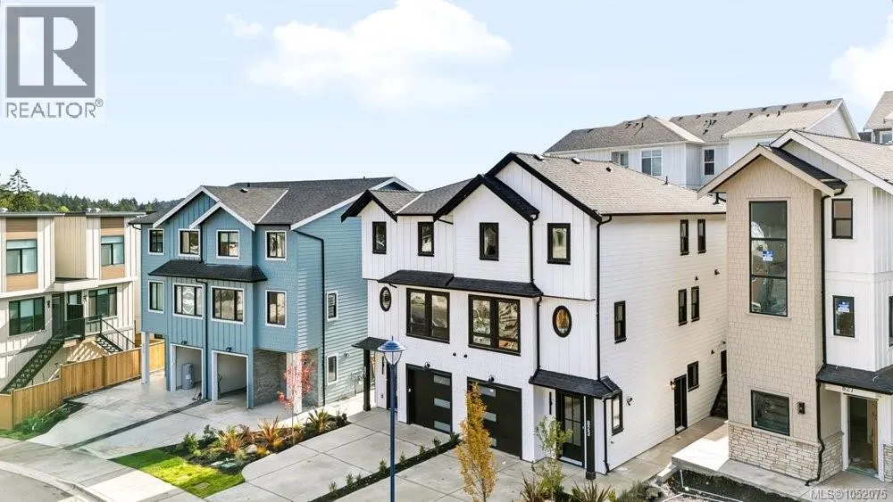821 Blackbird Pl