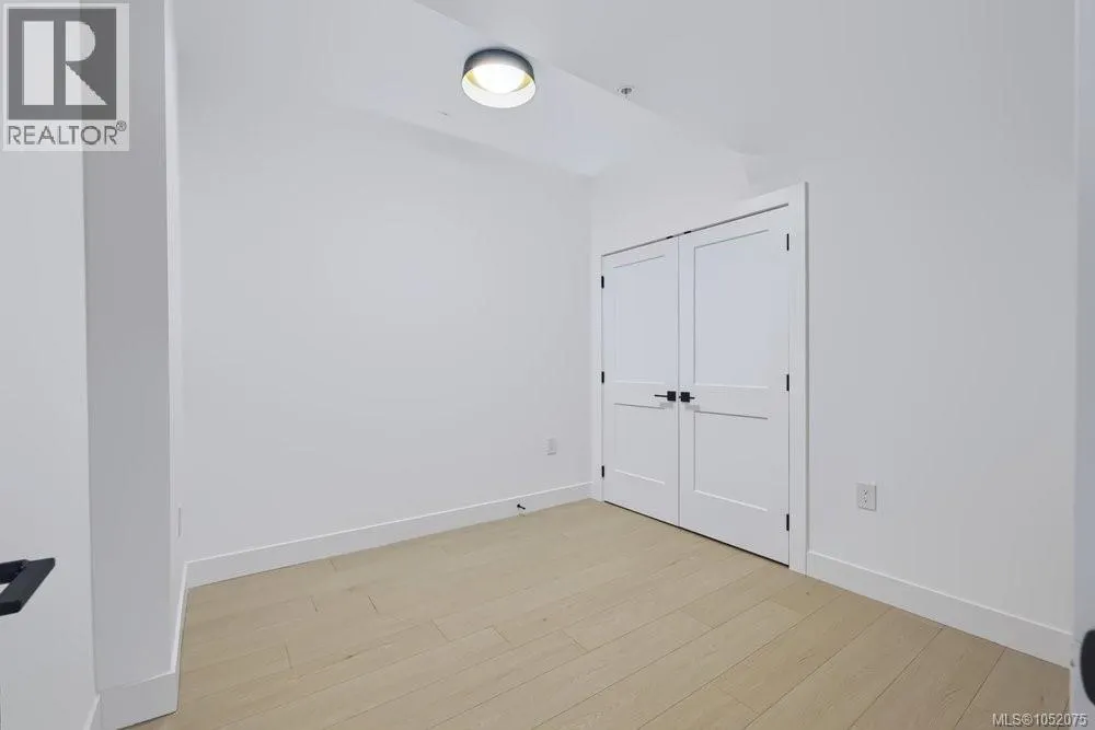 821 Blackbird Pl