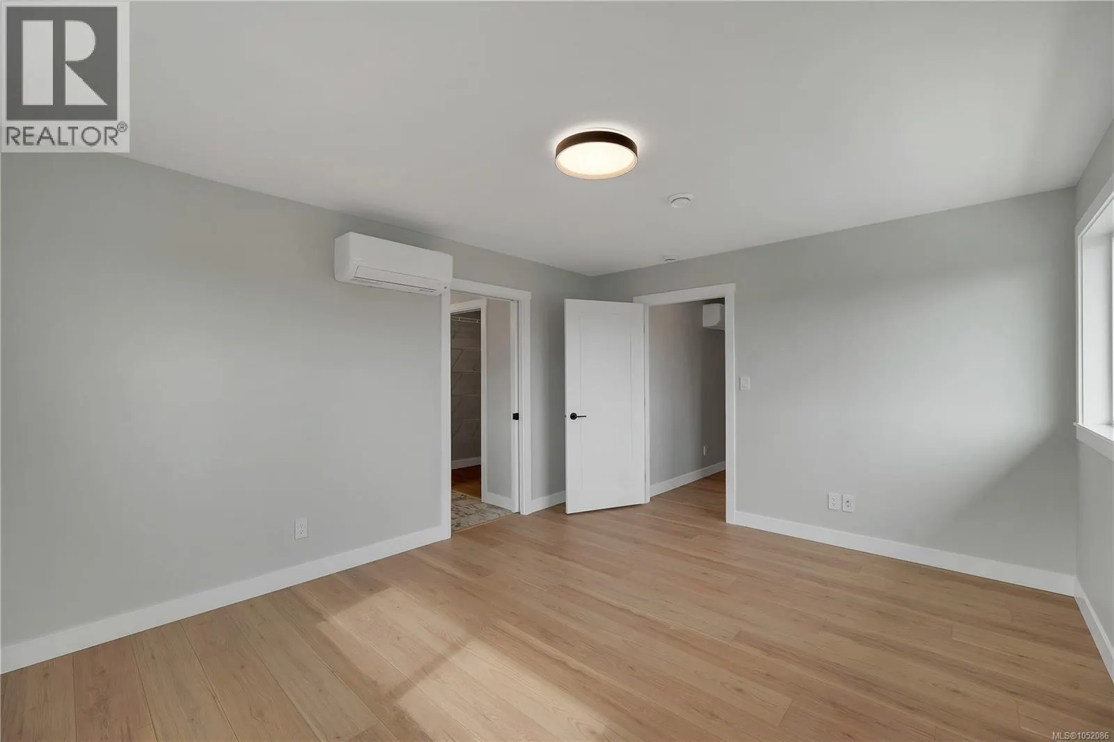 303B Hilchey Rd