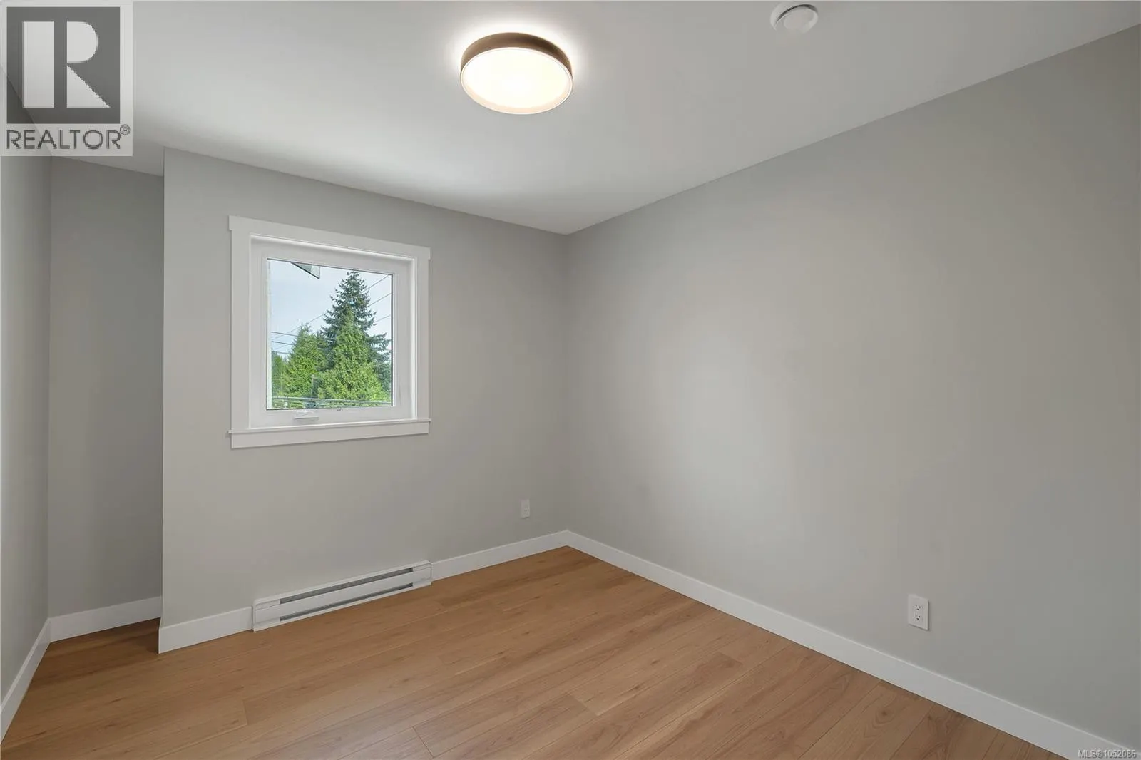 303B Hilchey Rd