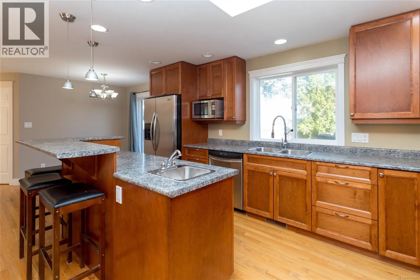 590 Ridley Dr