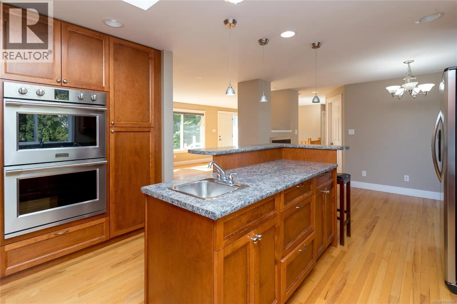 590 Ridley Dr