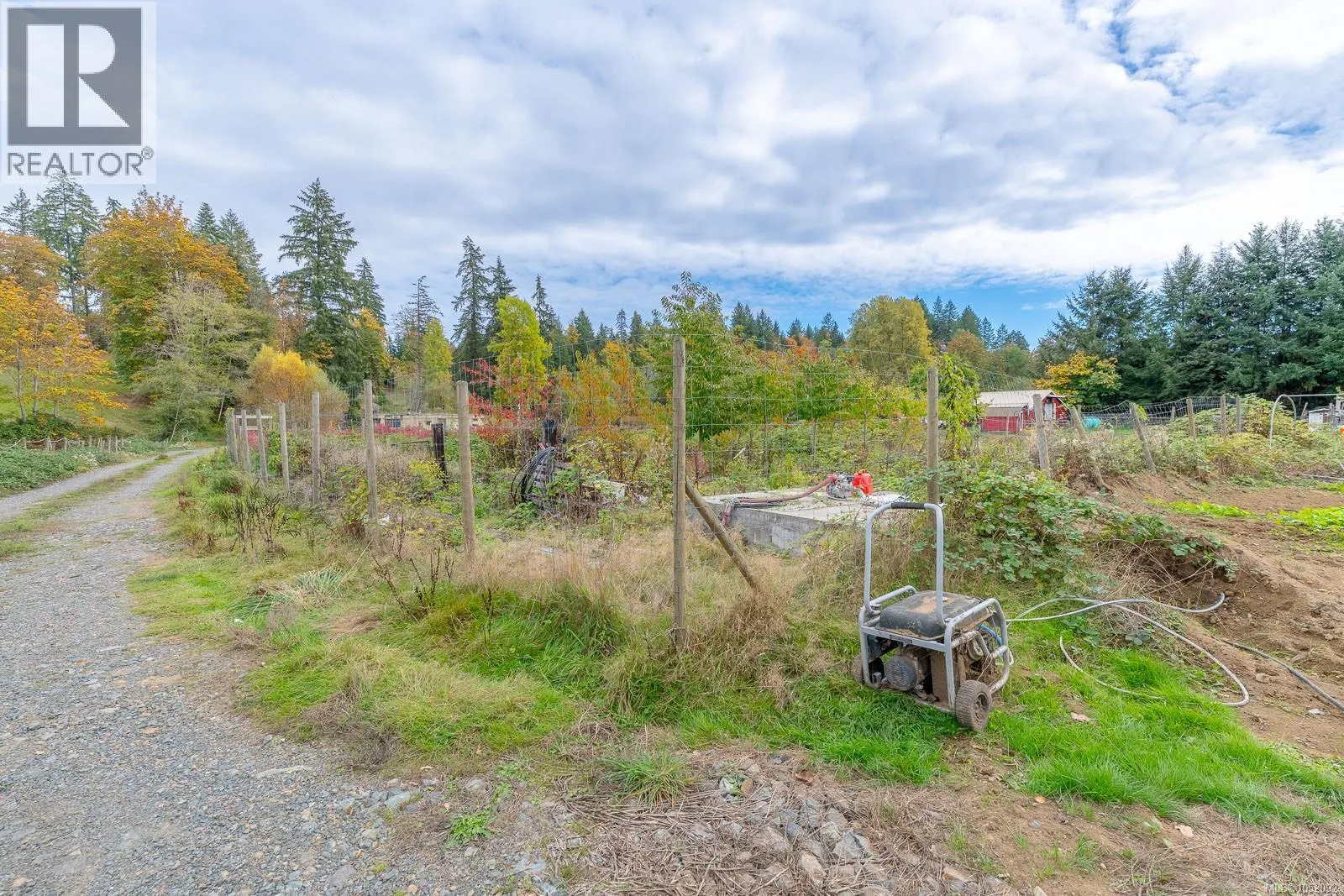 6211 Ferguson Rd