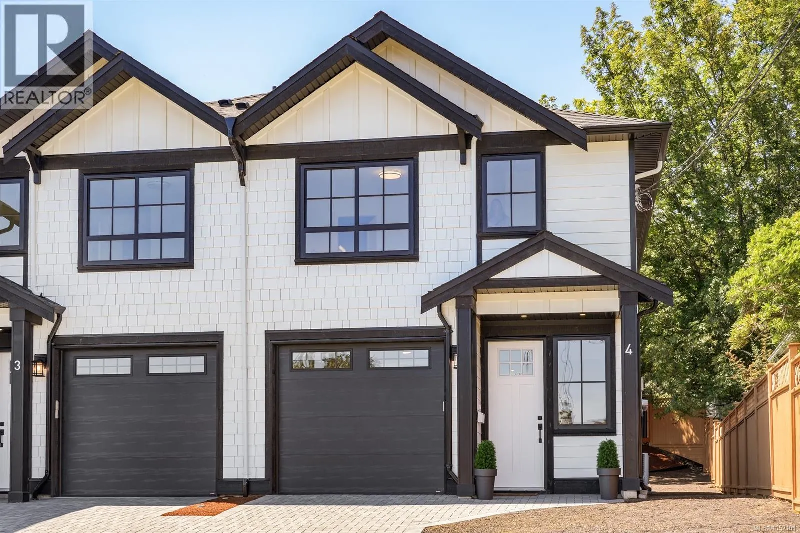 3 4068 Tuxedo Dr