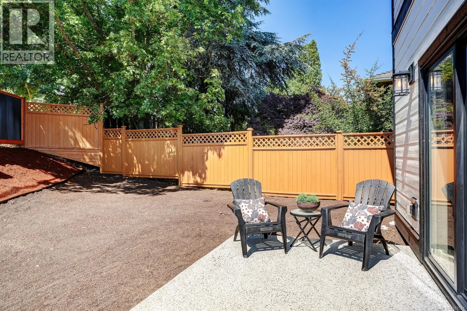 3 4068 Tuxedo Dr