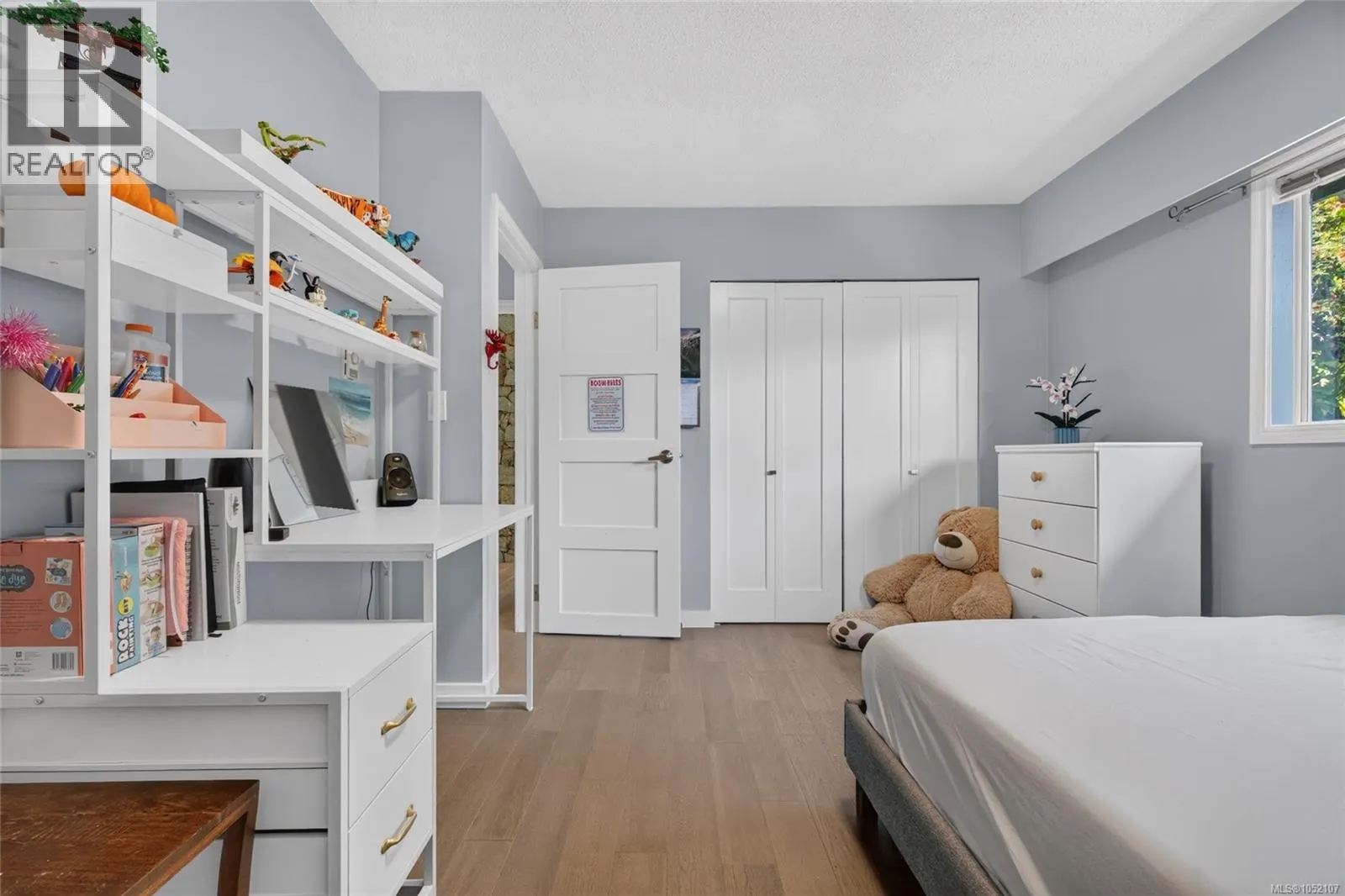 4291 Burbank Cres