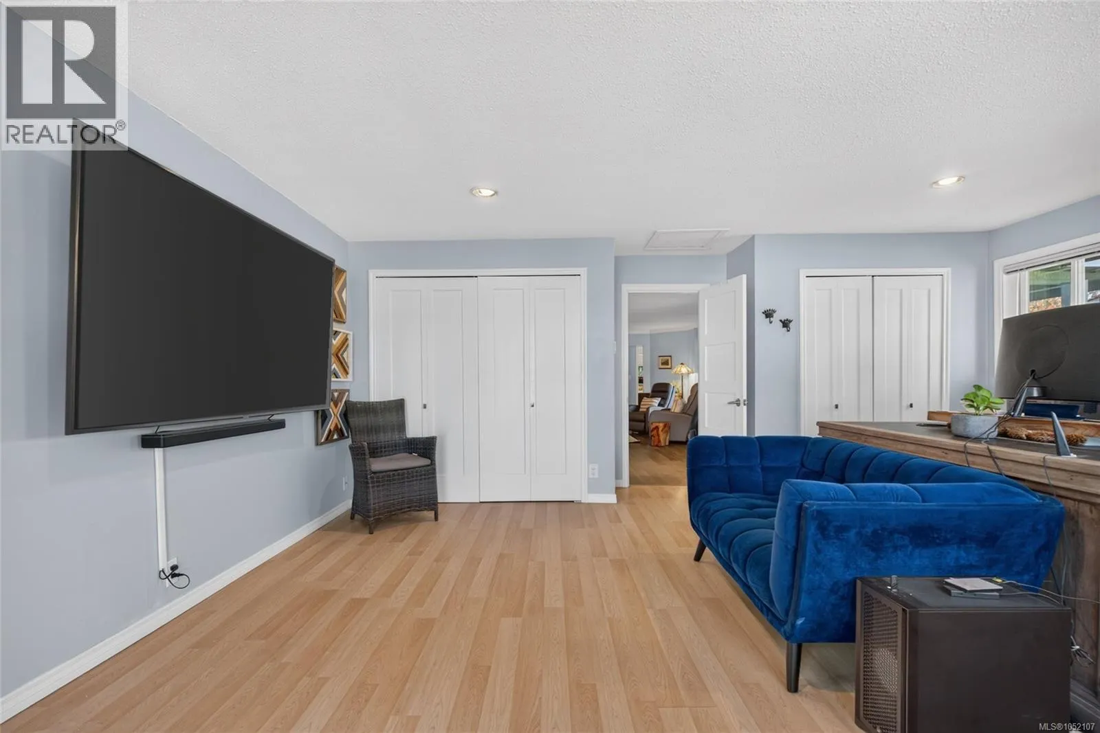 4291 Burbank Cres