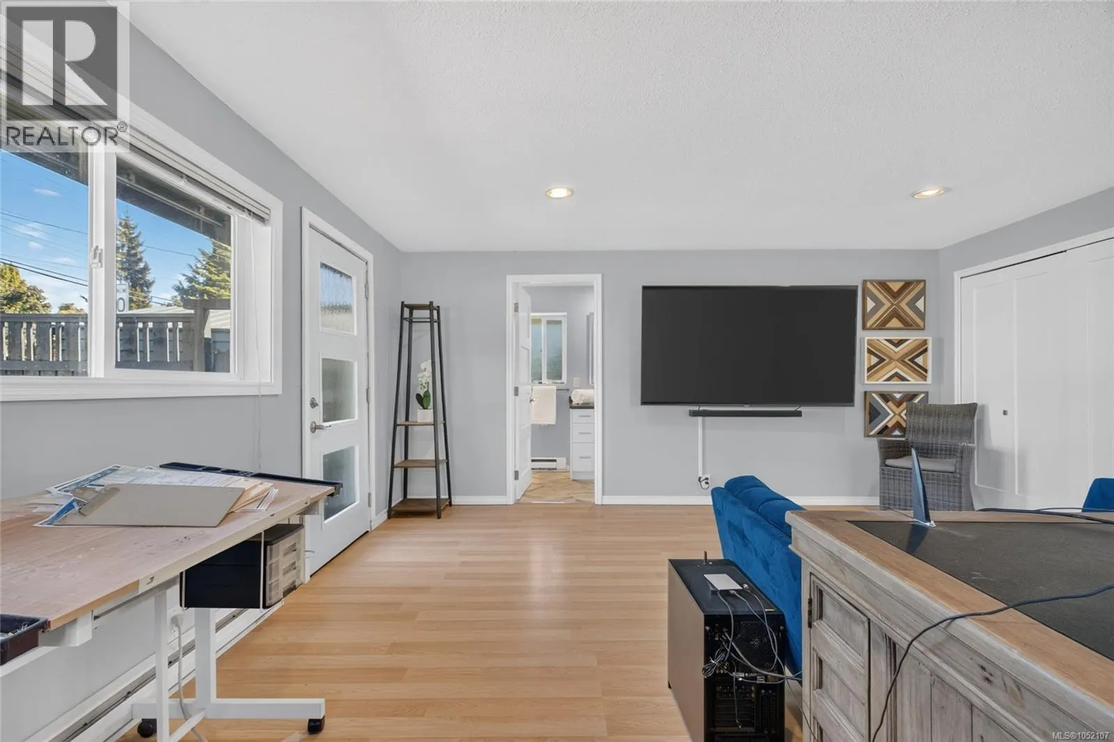4291 Burbank Cres