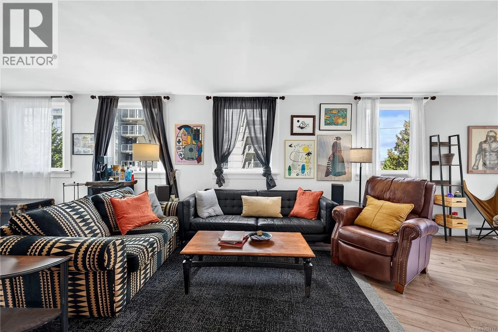 106 Superior St