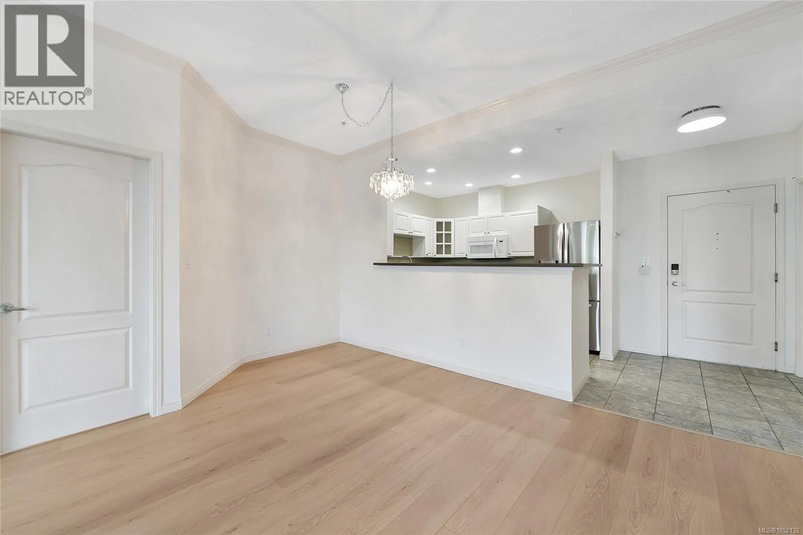 409 380 Waterfront Cres