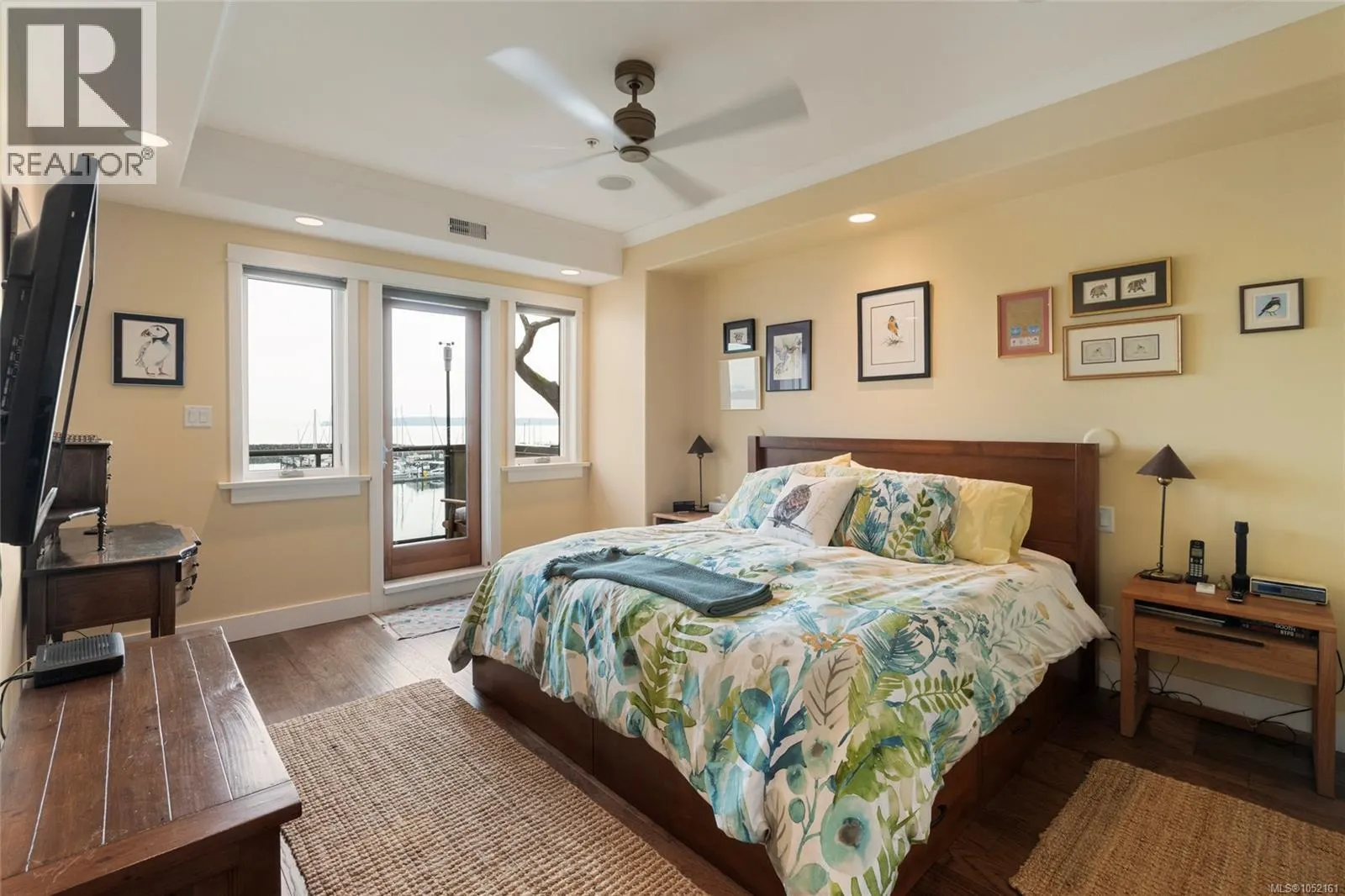201 9949 Third St