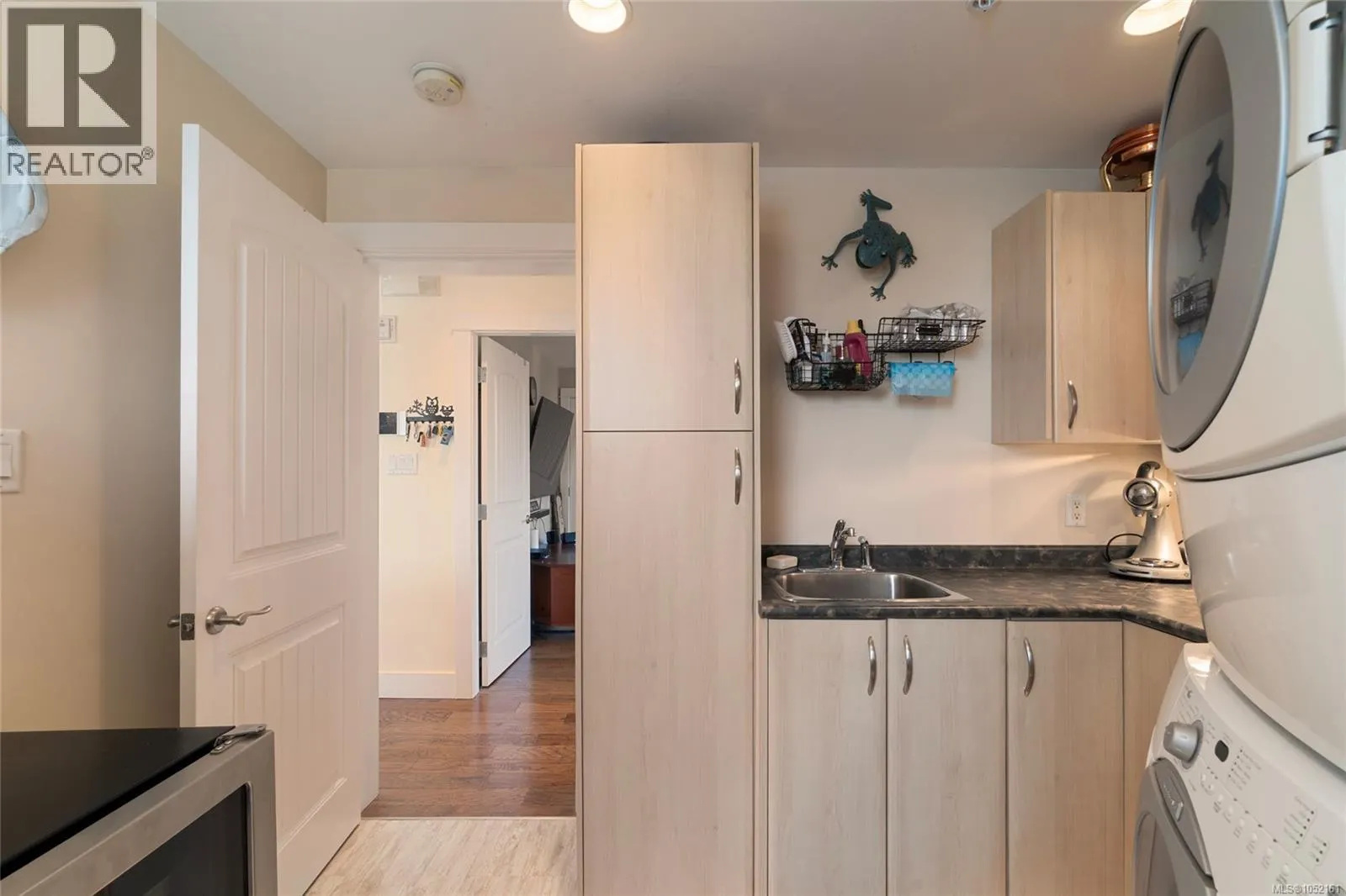 201 9949 Third St