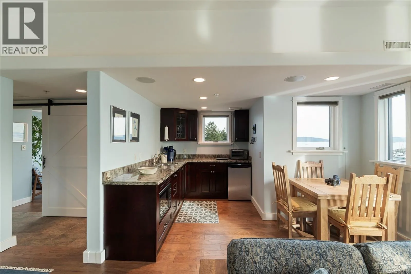 201 9949 Third St
