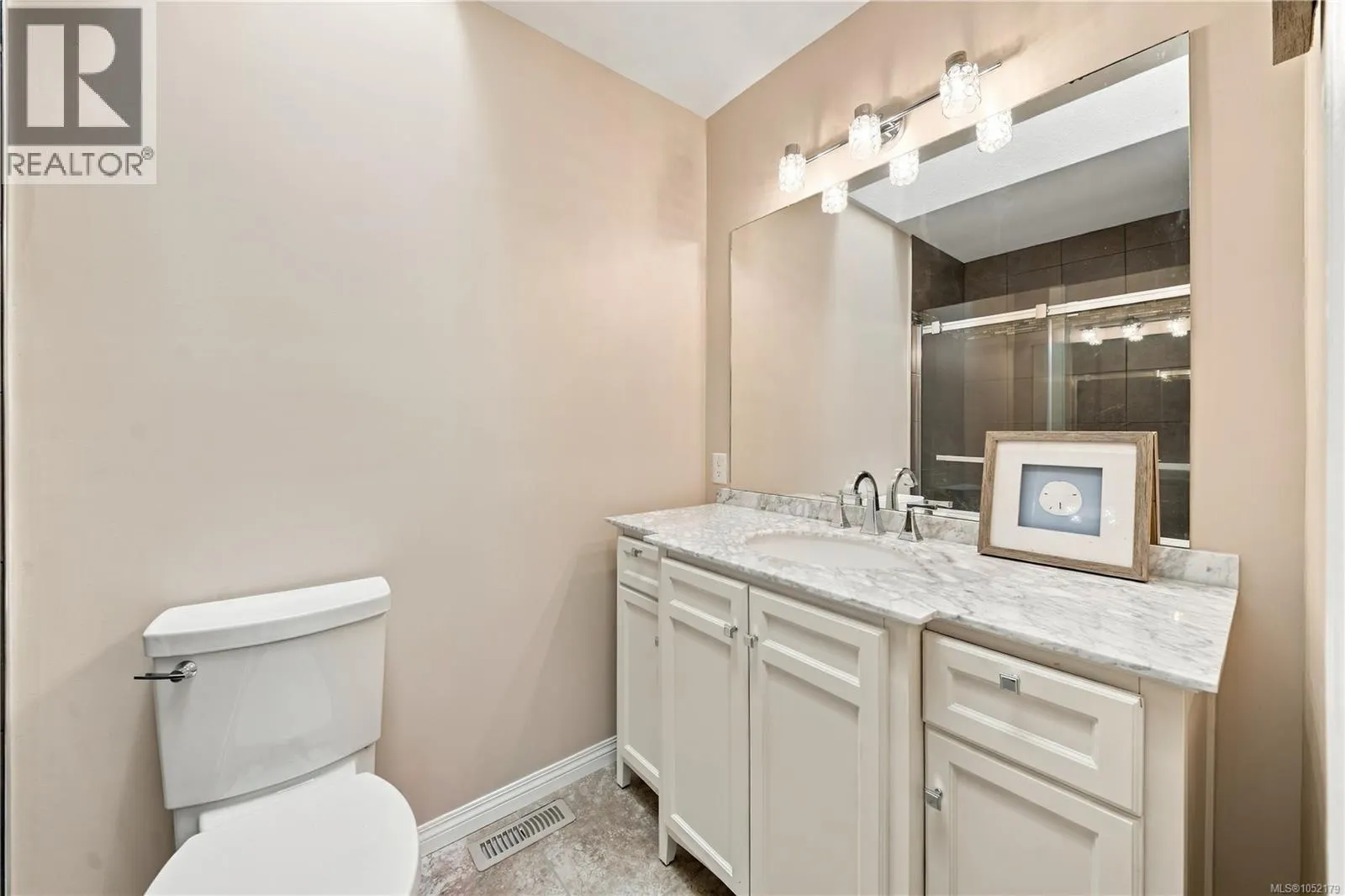 832 Parkside Way