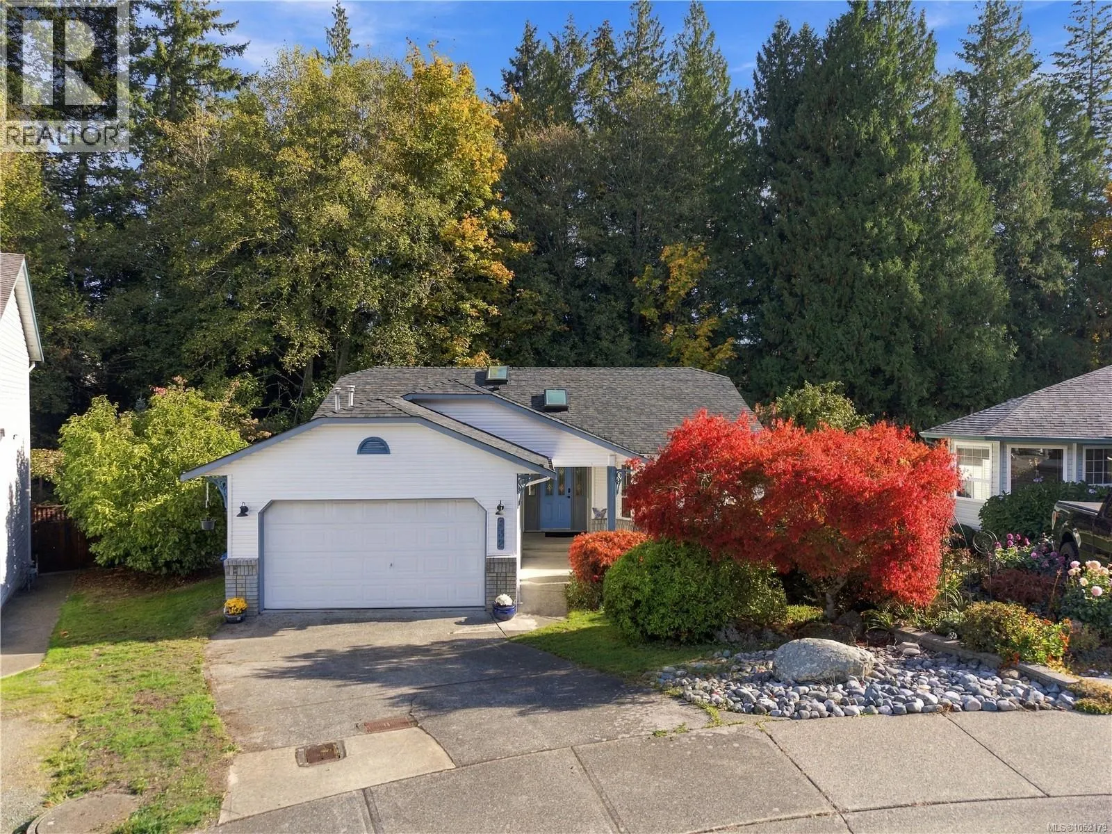 832 Parkside Way