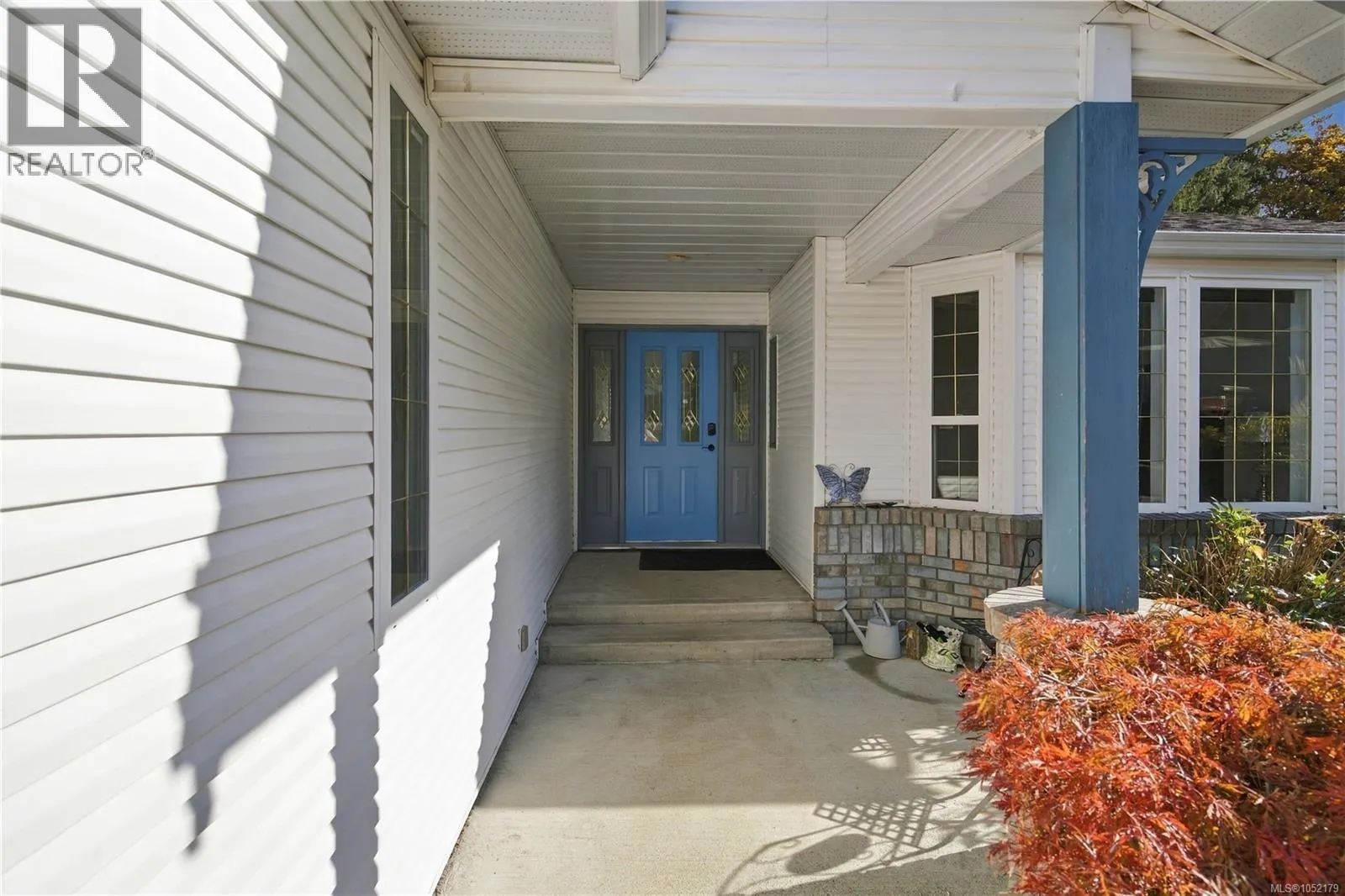832 Parkside Way