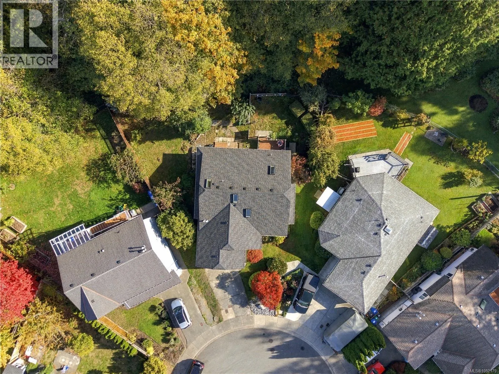 832 Parkside Way