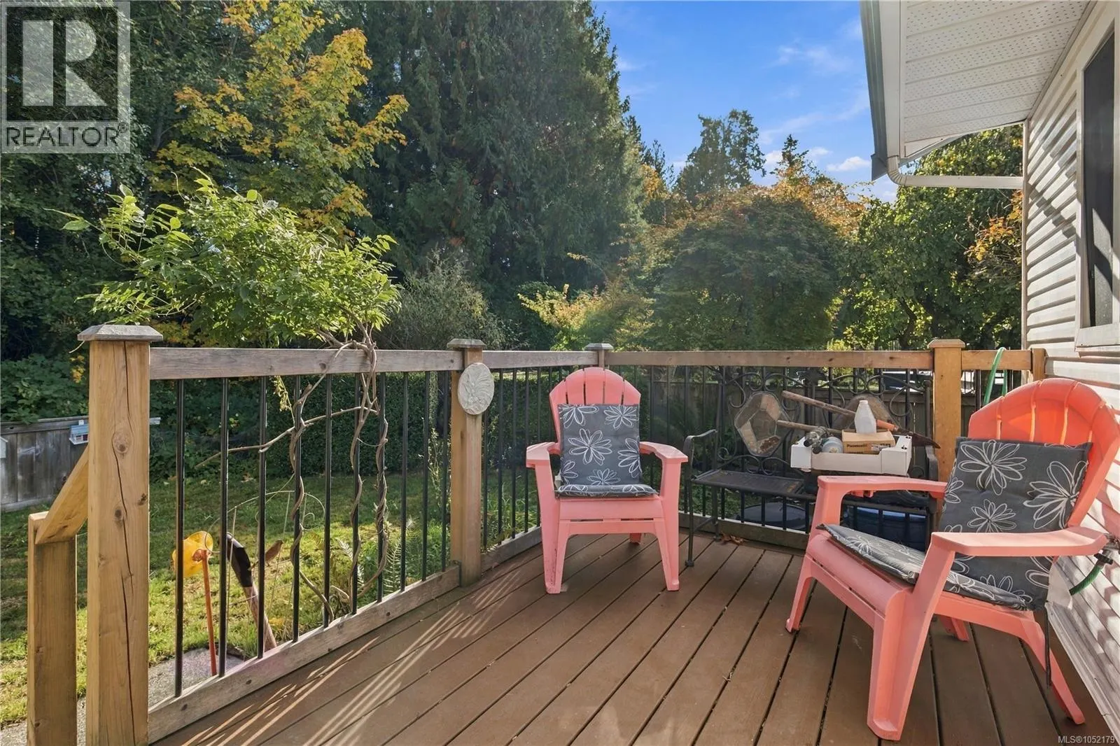 832 Parkside Way