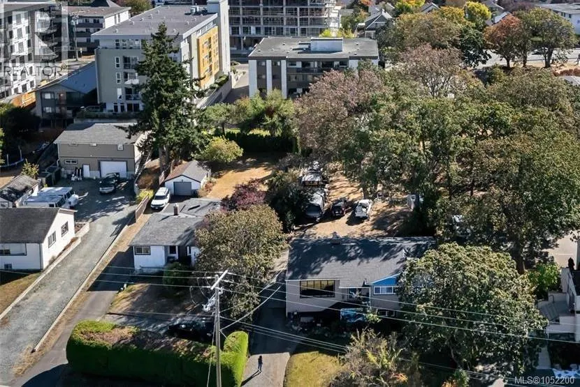 845 Old Esquimalt Rd