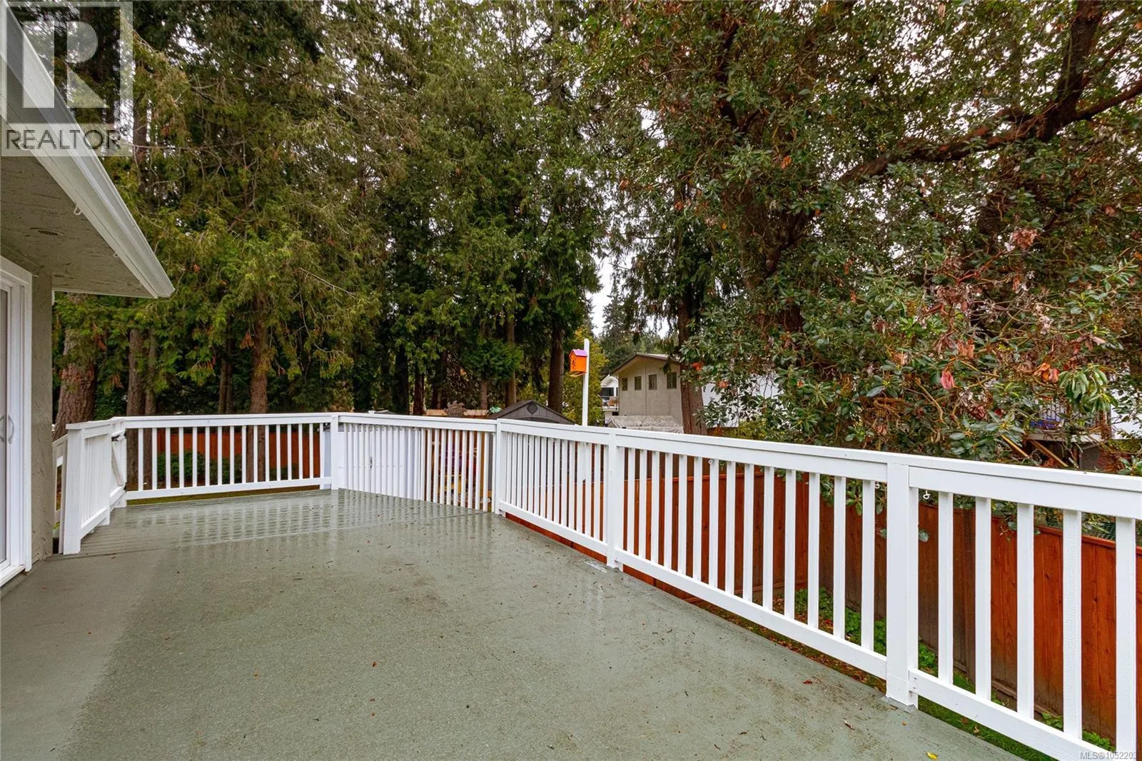 570 Cedarcrest Dr