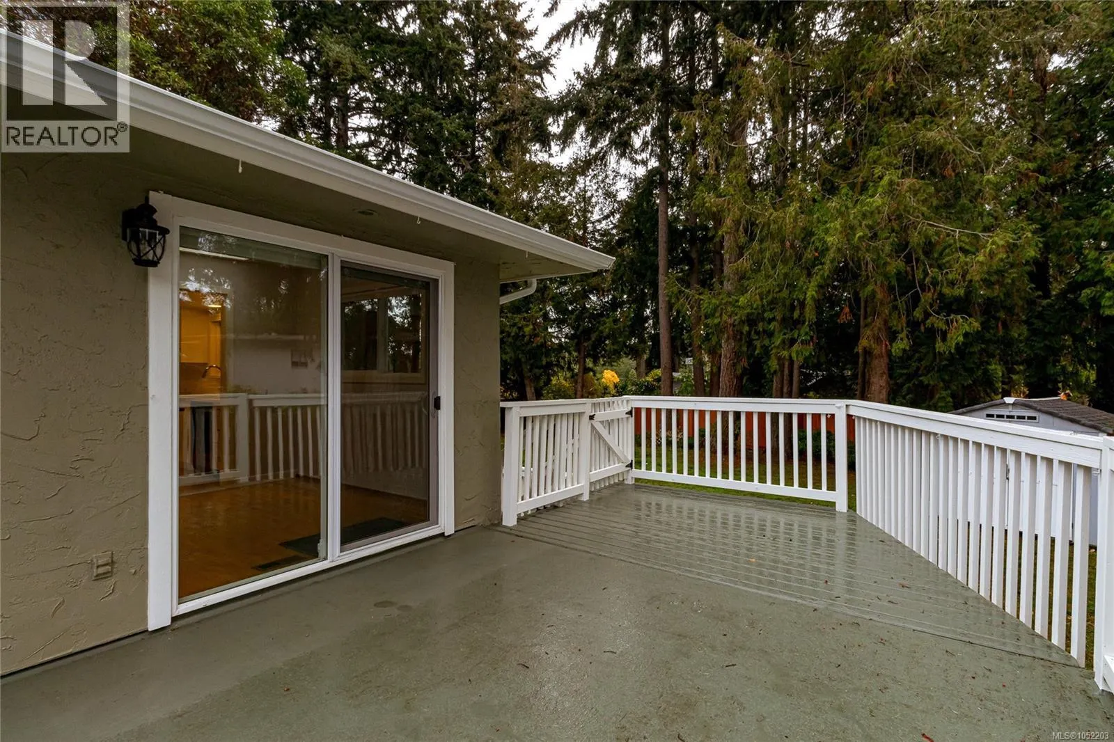 570 Cedarcrest Dr