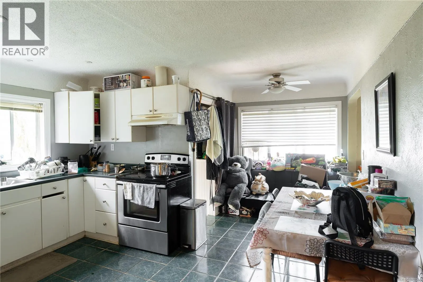 1203 Pearce Cres