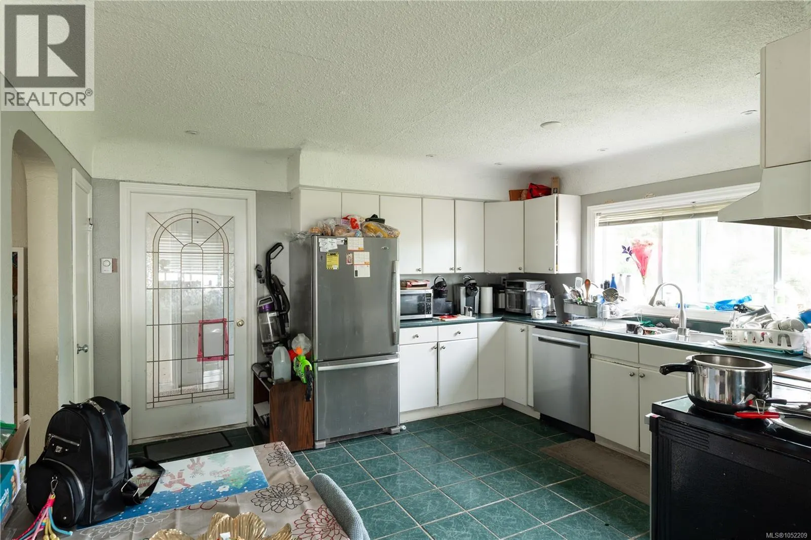 1203 Pearce Cres