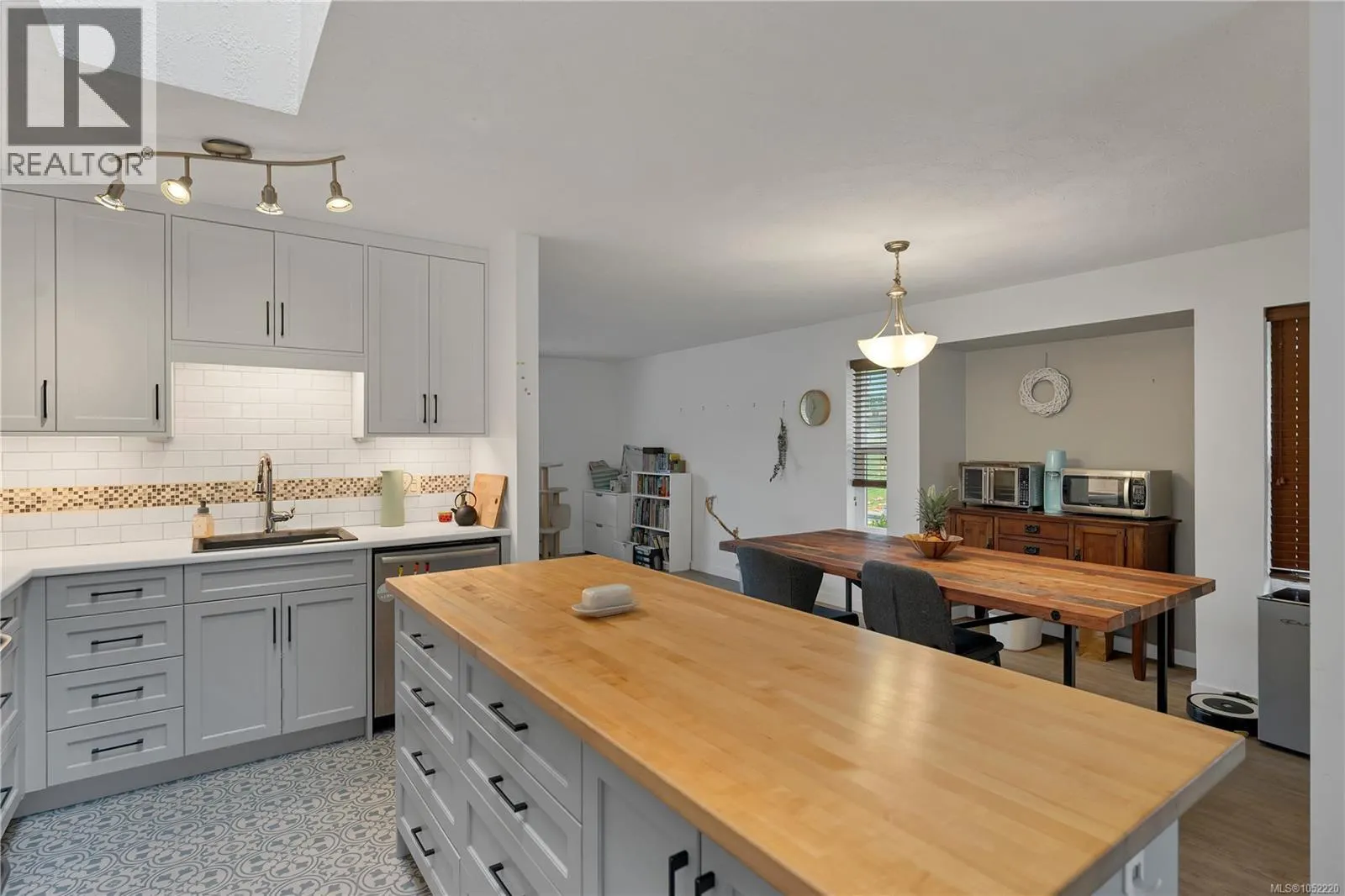1894 Whistler Way