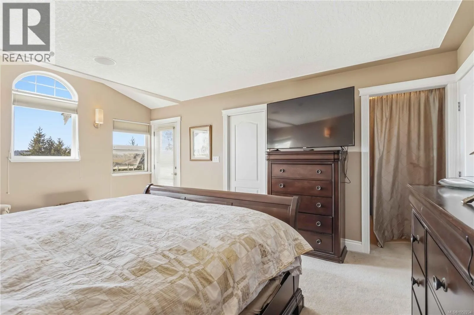 3533 Sunheights Dr
