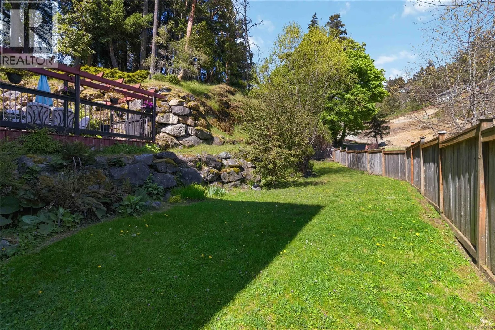 3533 Sunheights Dr