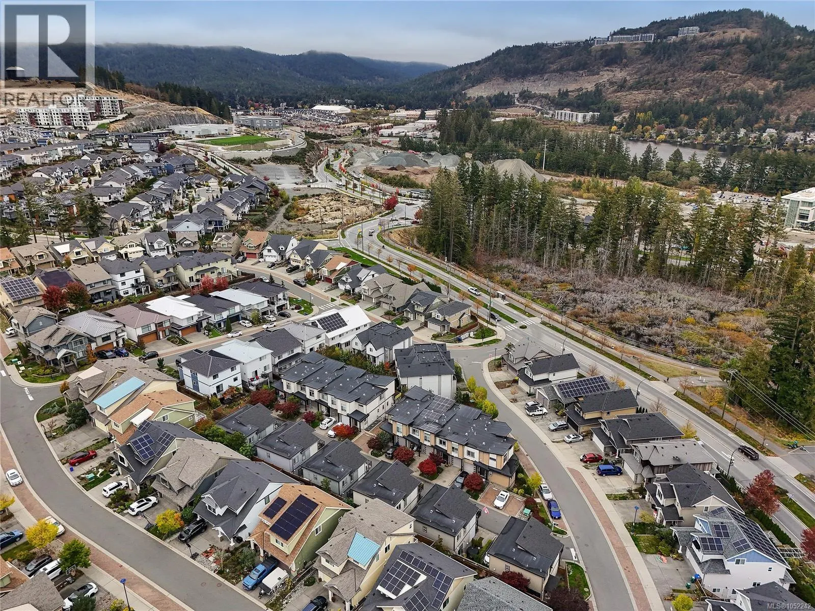 1005 Boeing Close