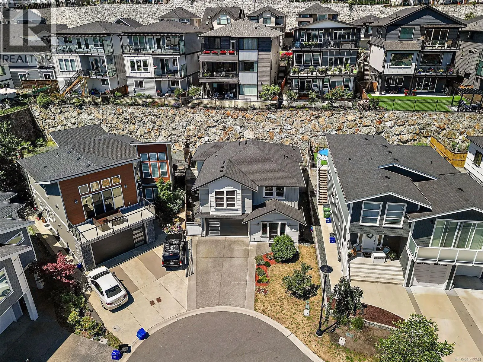 2331 Azurite Cres