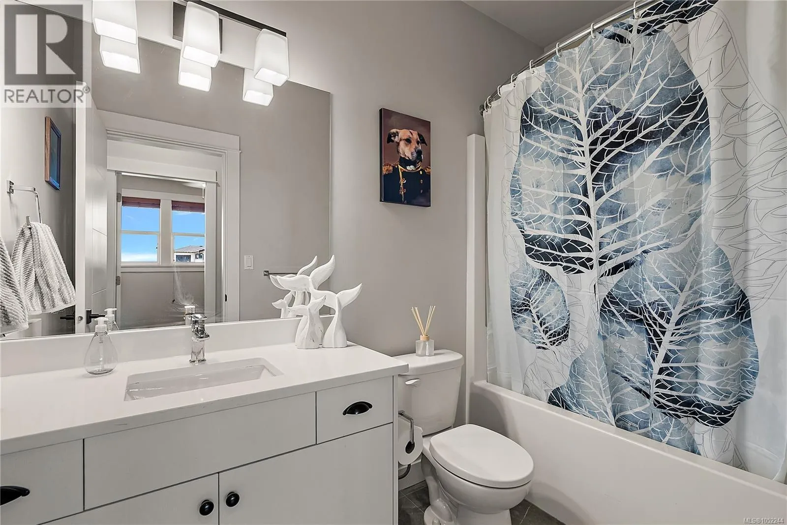 2331 Azurite Cres