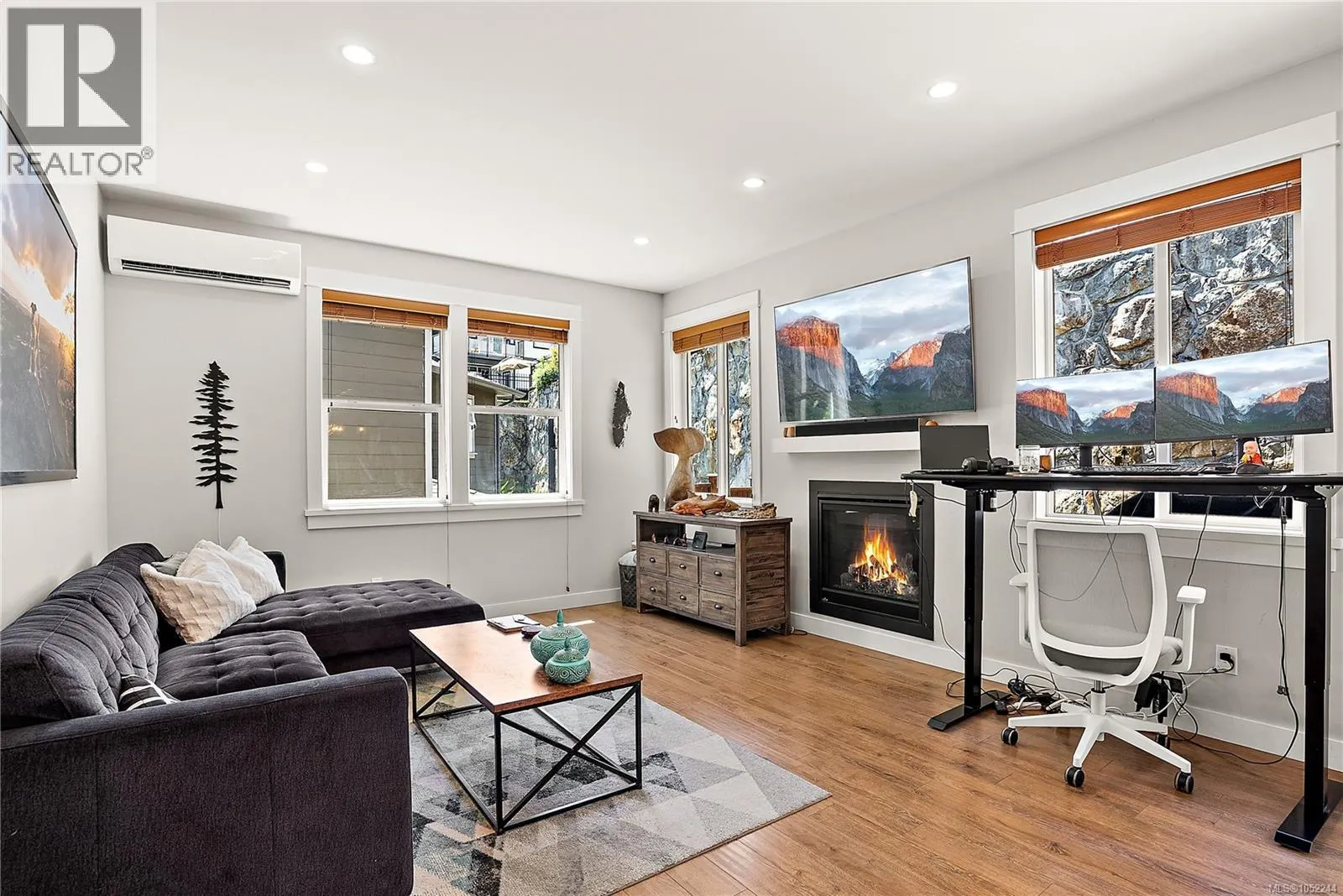 2331 Azurite Cres