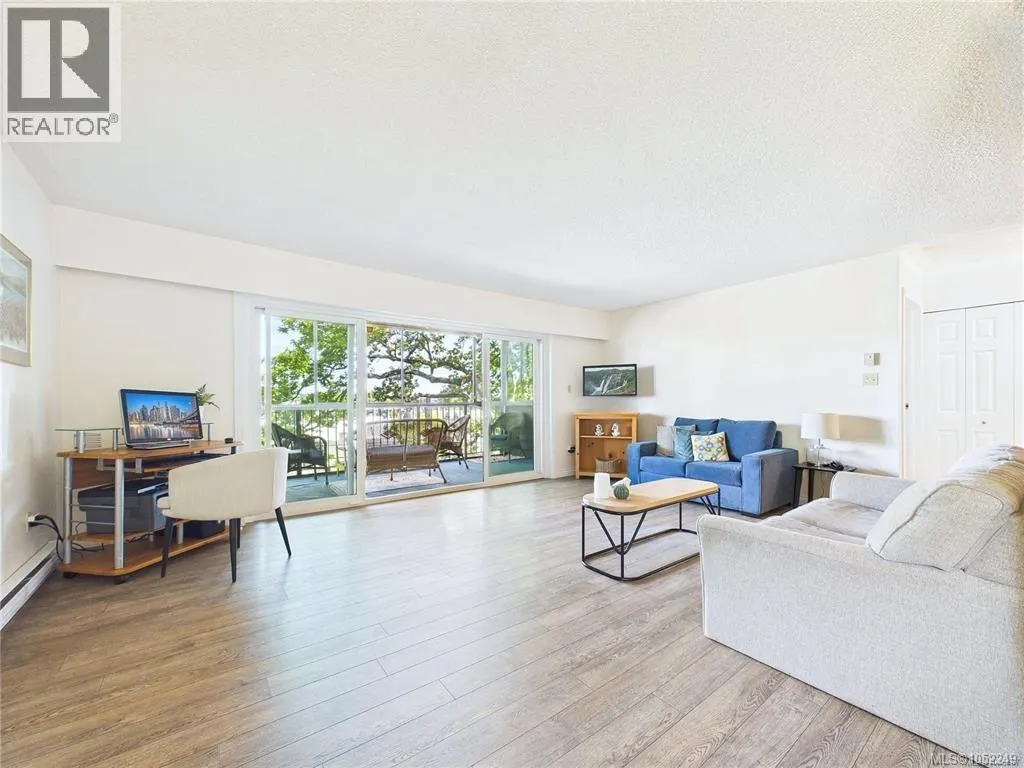 401 1665 Oak Bay Ave